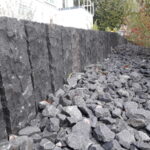 palisaden-Stuetzmauer basalt-palisaden