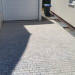 Herstellen einer Garagen-Zufahrt mit Pflastersteinen